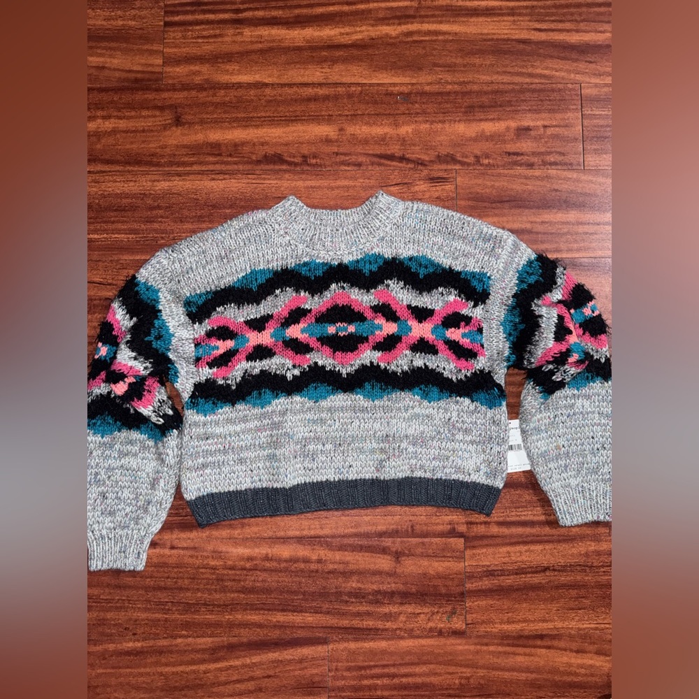 Free People Gray and Pink Patterned Cropped Sweater